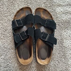 **Well Loved Birkenstock Arizona**